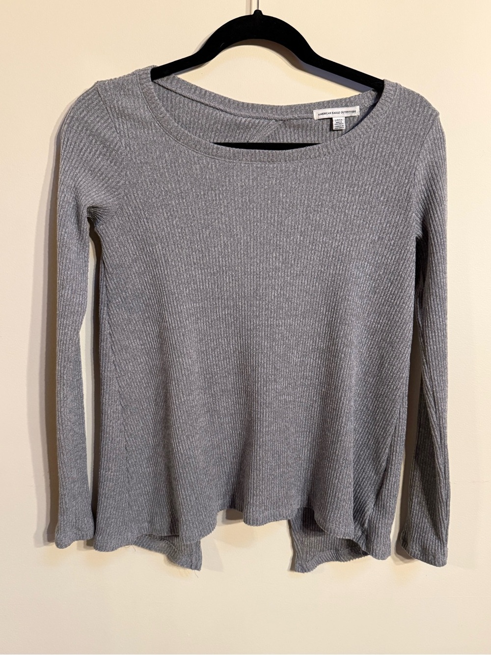 American Eagle Outfitters Ribbed Long-Sleeve Tee in Heather Gray